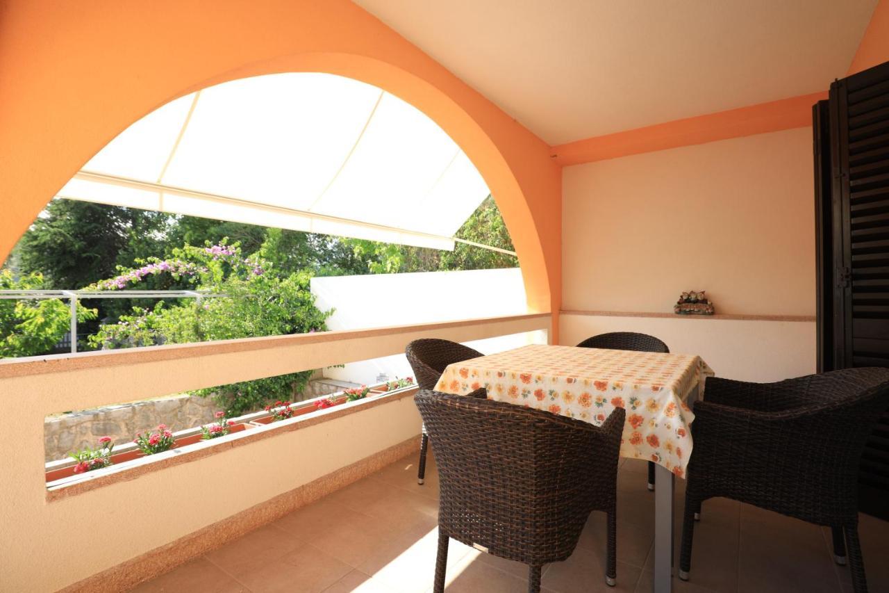 Apartmani Lovorka プナト エクステリア 写真